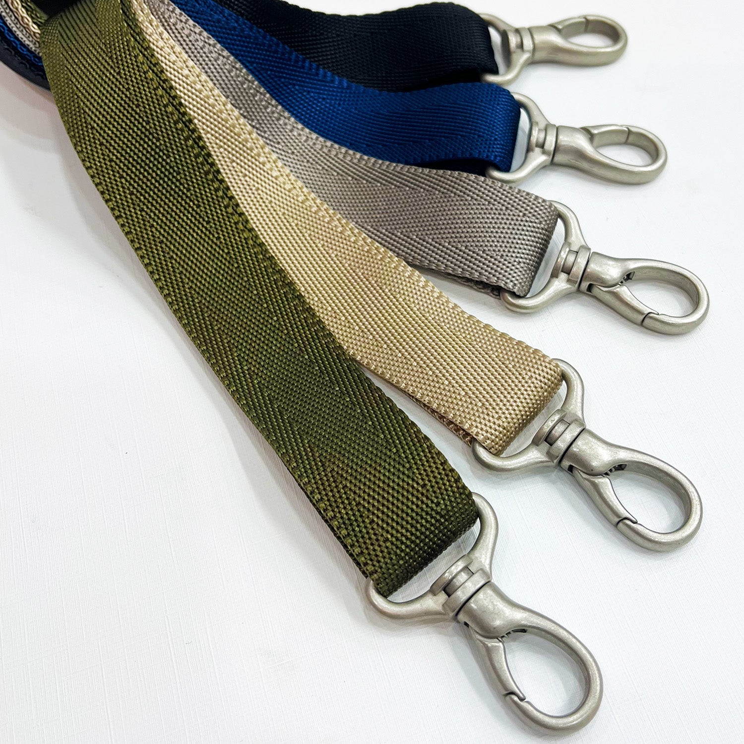 BELT LIST［付属ベルト］