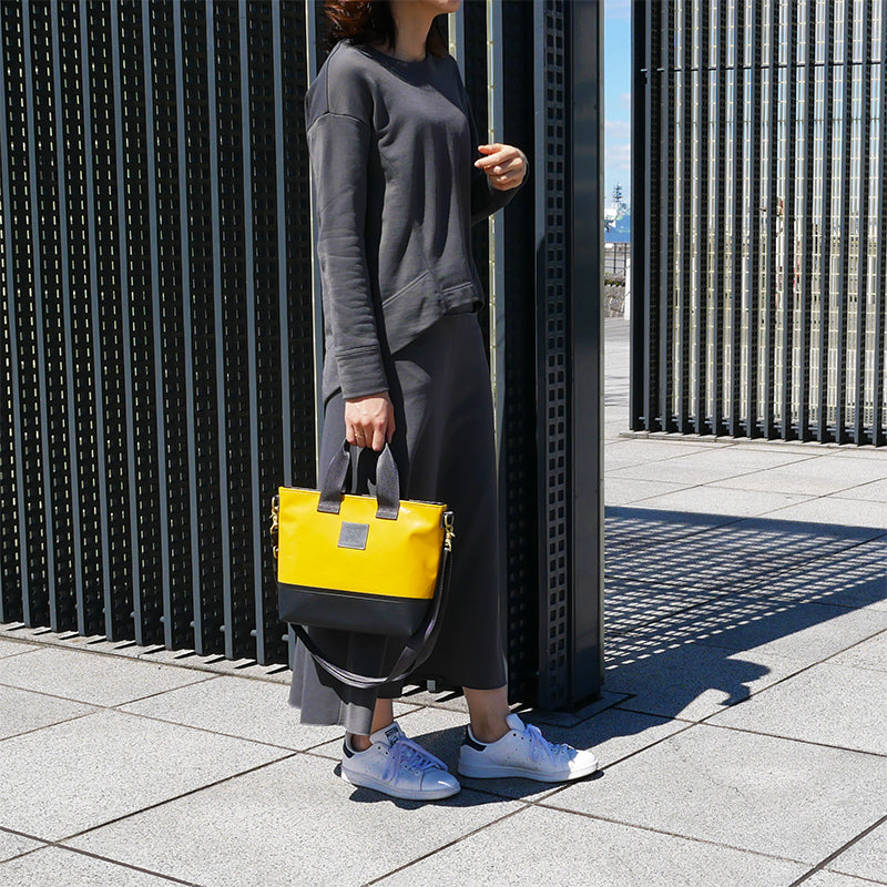 ルイス［ LUIS ］