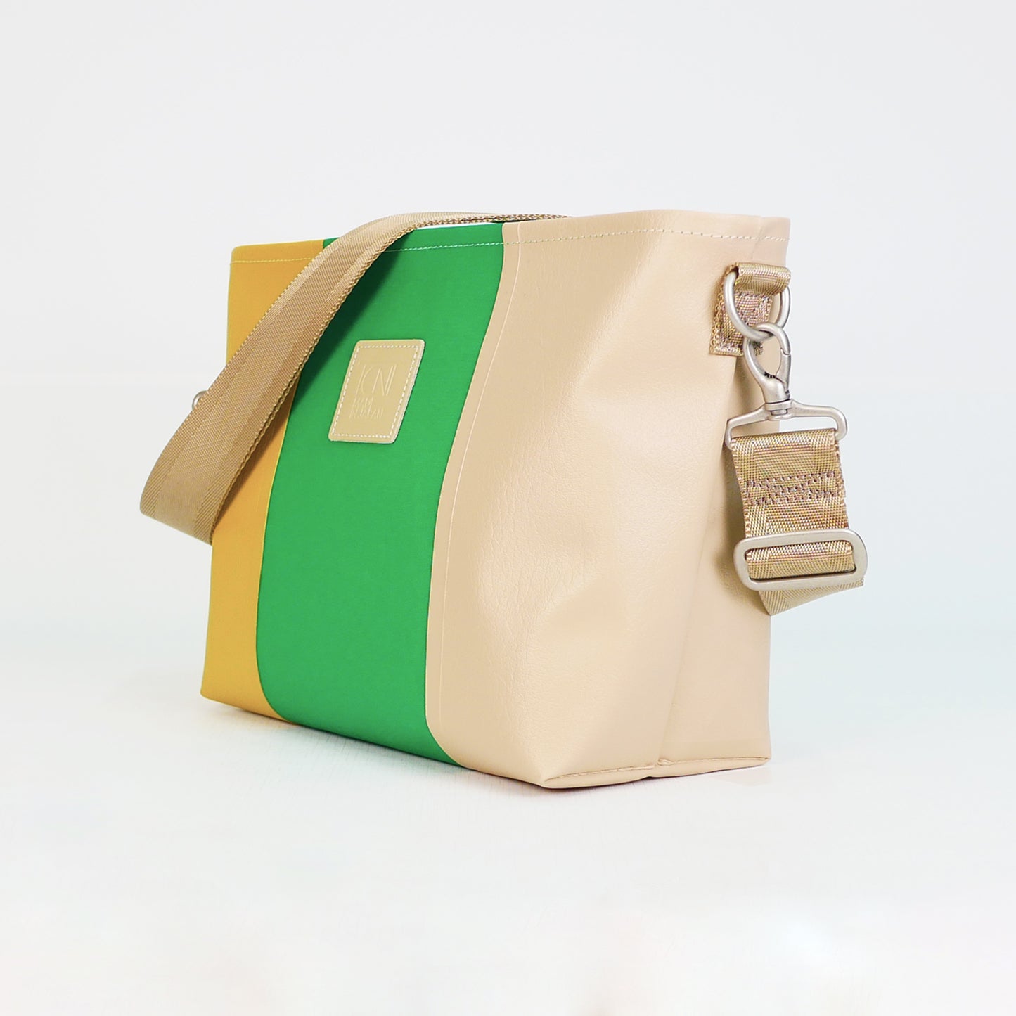 ヘンリー［ HENRY ］