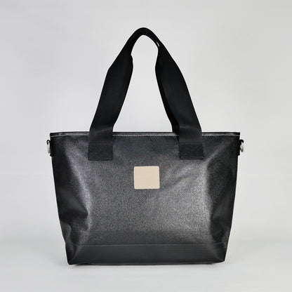 【KEVIN】ブラック（BLACK）カラーのPVCコーティングポリエステルトートバッグ